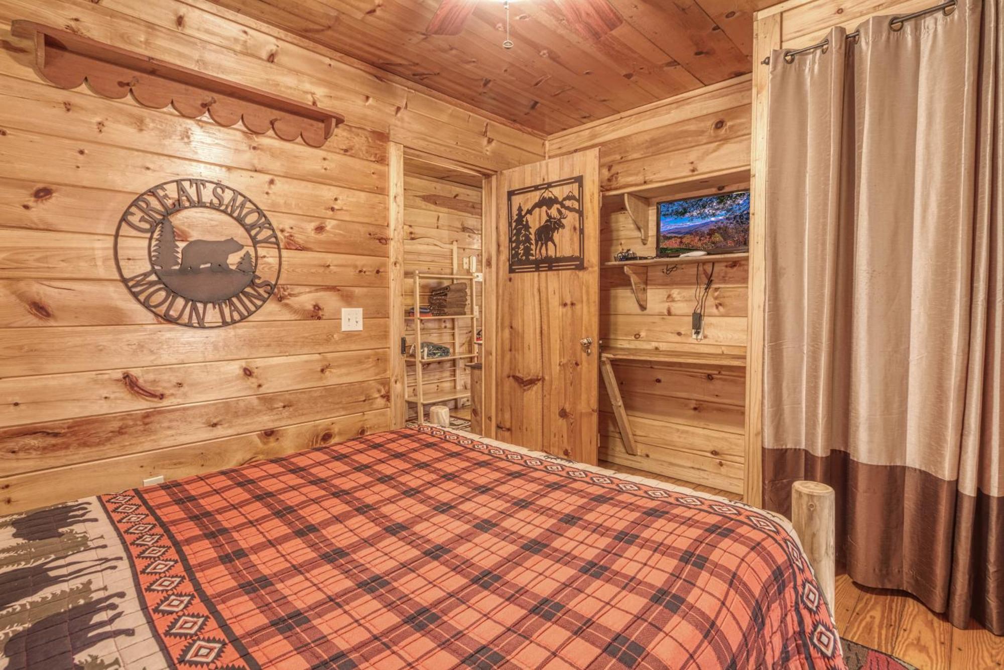Bear Den, Hot Tub, 1089 Of Free Attraction Tickets For Each Paid Day, Dollywood And More! Sevierville Pokoj fotografie