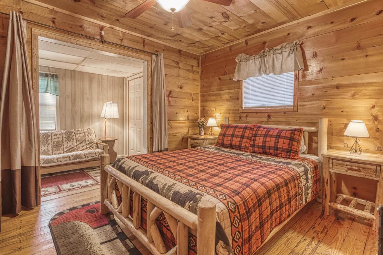 Bear Den, Hot Tub, 1089 Of Free Attraction Tickets For Each Paid Day, Dollywood And More! Sevierville Exteriér fotografie